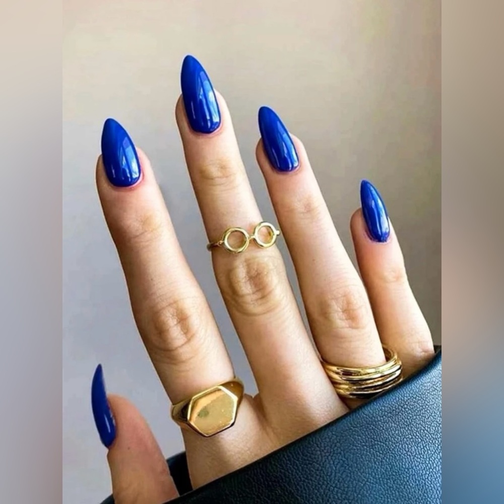 NWT 24pcs Royal Blue Press on Nails - almond shaped